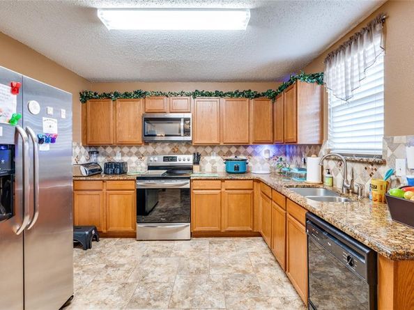3916  Foxhound Lane , Fort Worth Texas 76123