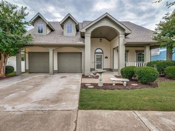 1101  Wisteria Lane 