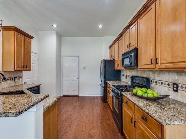 1101  Wisteria Lane , Savannah Texas 76227
