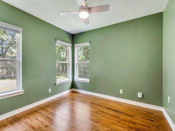 3715  Clover Lane , Dallas Texas 75220
