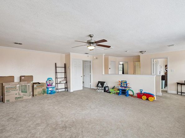 10040  Cougar Trail , Fort Worth Texas 76108