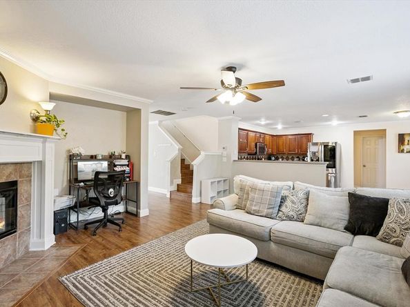 10040  Cougar Trail , Fort Worth Texas 76108