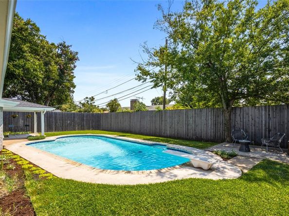 606  Burnwood Drive , Irving Texas 75062
