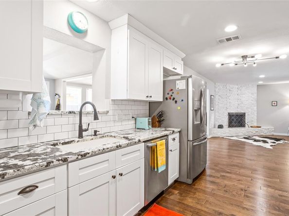 606  Burnwood Drive , Irving Texas 75062