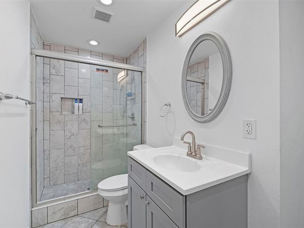 2522 W Jefferson Boulevard , Dallas Texas 75211