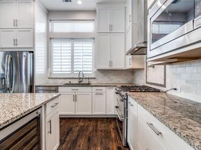 731  Spanish Oaks Place , Dallas Texas 75204