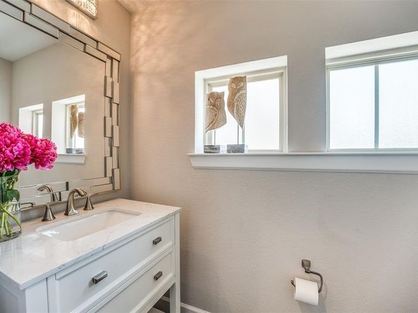 731  Spanish Oaks Place , Dallas Texas 75204