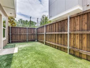 731  Spanish Oaks Place , Dallas Texas 75204