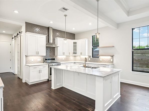6815  Prosper Street , Dallas Texas 75209