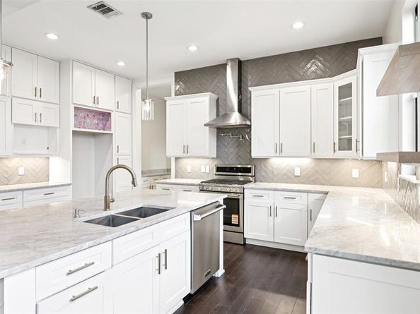 6815  Prosper Street , Dallas Texas 75209