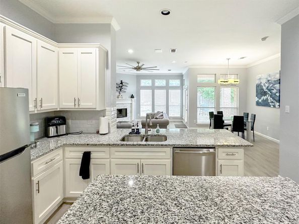 2506  Spring Hill Lane , Garland Texas 75044