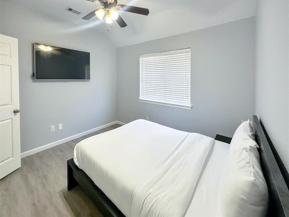 2506  Spring Hill Lane , Garland Texas 75044