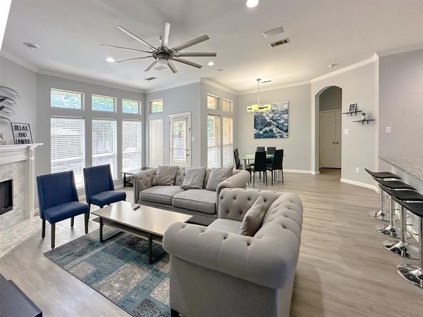 2506  Spring Hill Lane , Garland Texas 75044