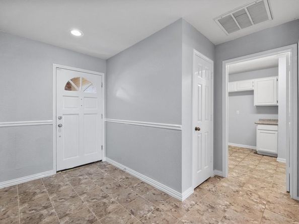 5603  Farris Drive , Arlington Texas 76017