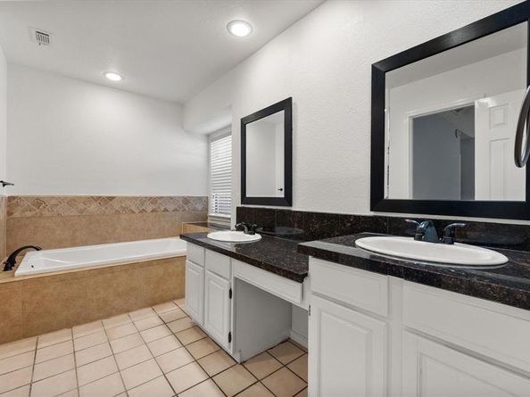 5603  Farris Drive , Arlington Texas 76017