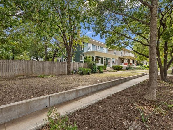 1707  6th Avenue , Fort Worth Texas 76110