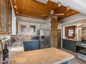 1707  6th Avenue , Fort Worth Texas 76110