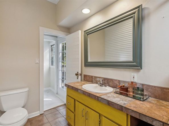 1707  6th Avenue , Fort Worth Texas 76110