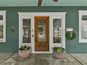 1707  6th Avenue , Fort Worth Texas 76110