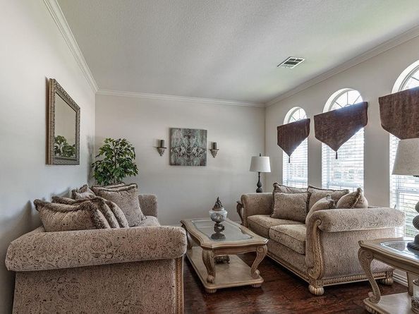 2710  Winterberry Drive , Rowlett Texas 75089