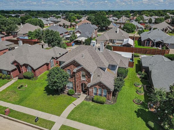 2710  Winterberry Drive , Rowlett Texas 75089
