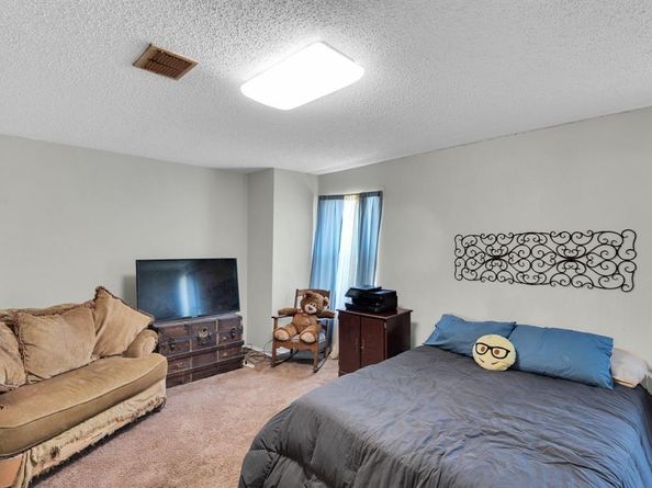 6729  Prairie Fire Road , Arlington Texas 76002