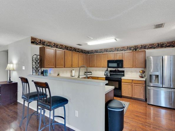 6729  Prairie Fire Road , Arlington Texas 76002