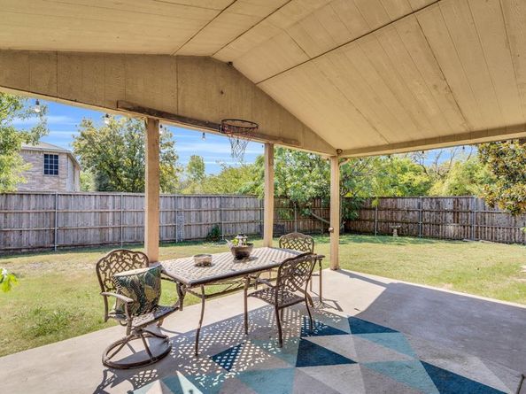 6729  Prairie Fire Road , Arlington Texas 76002