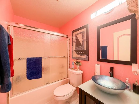 922  Hannah Way , Dallas Texas 75253