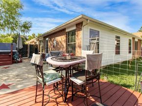 922  Hannah Way , Dallas Texas 75253