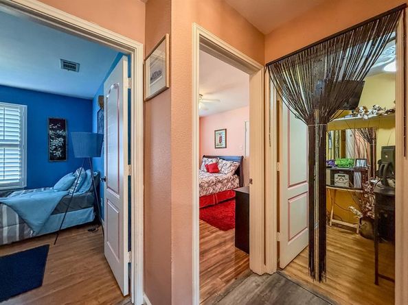 922  Hannah Way , Dallas Texas 75253