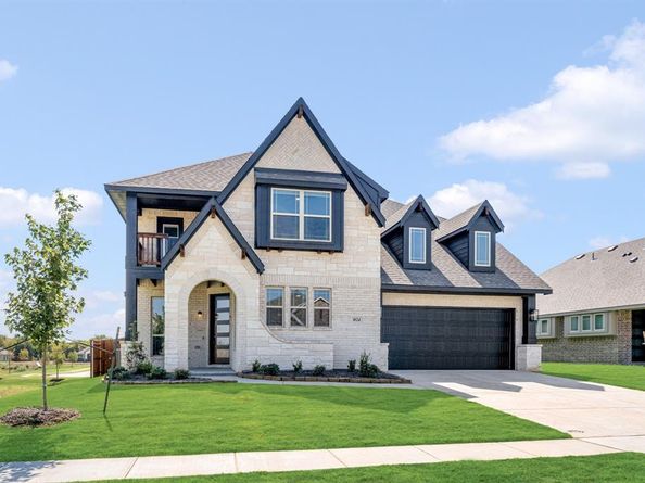 1024  Pineview Lane , Crowley Texas 76036