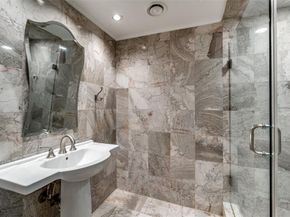 3601  Turtle Creek Boulevard  T3, Dallas Texas 75219