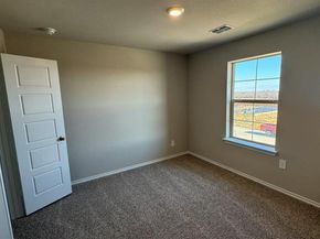 605  SHADED GROVE Drive , Denton Texas 76259