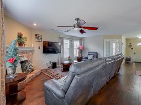 1411  Everglades Court , Arlington Texas 76002