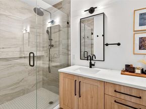 419 W 9th Street  102, Dallas Texas 75208