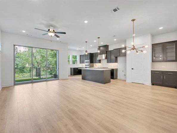 5852  Water Bridge Lane , Fort Worth Texas 76109