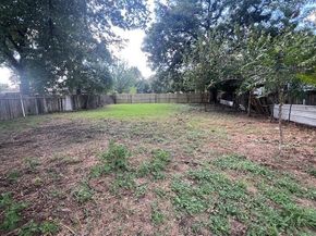 308 N Retta Street , Fort Worth Texas 76111