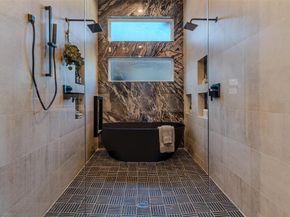 1960  Noe Boulevard , Heath Texas 75126