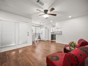 1205  Calico Lane  2212, Arlington Texas 76011