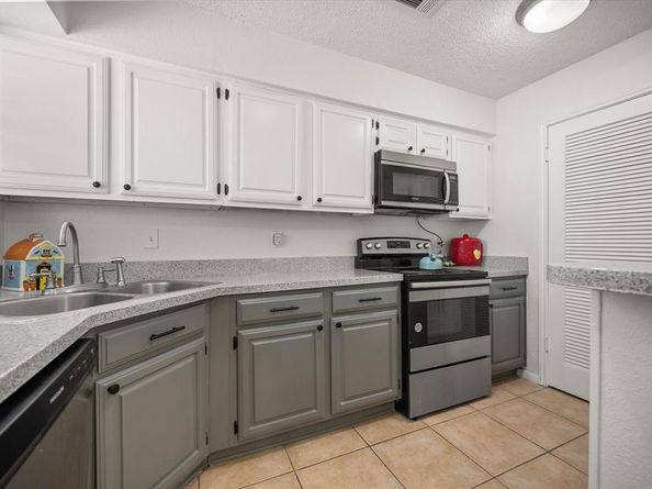 1205  Calico Lane  2212, Arlington Texas 76011