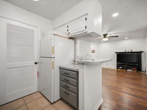 1205  Calico Lane  2212, Arlington Texas 76011