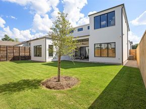 4511  Cowan Avenue , Dallas Texas 75209