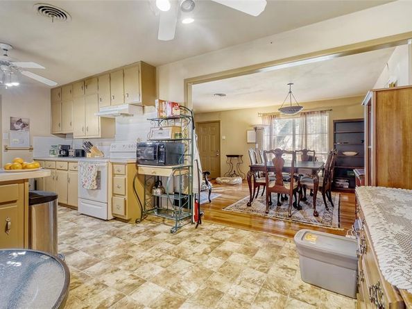 707  Cozby Street N, Benbrook Texas 76126