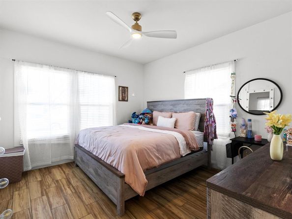 1304 E Mulkey Street , Fort Worth Texas 76104