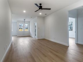 5814  Carlton Garrett Street , Dallas Texas 75215