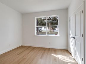 5814  Carlton Garrett Street , Dallas Texas 75215