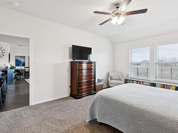 715  Philadelphia Street , Fate Texas 75189