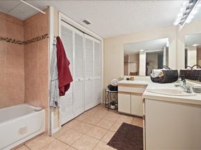 1441  Westmount Avenue  211, Dallas Texas 75211