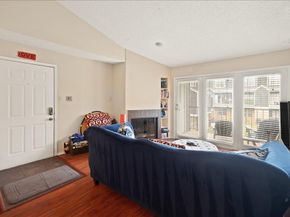 1441  Westmount Avenue  211, Dallas Texas 75211